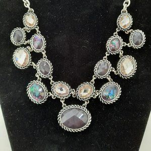 Pretty 😍 purple rhinestone necklace, collar style 14 to 16 inches plastic rhine
